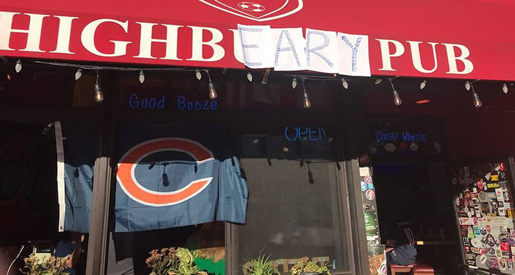 Savastano's: Game days, Chicago Bear fans invade Savastano's