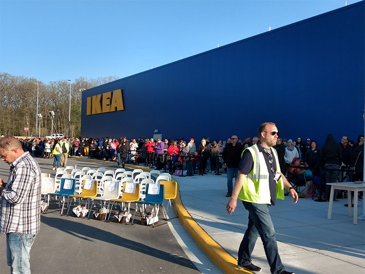 We Went To The Oak Creek Ikea Opening At 5 A M A Minute By