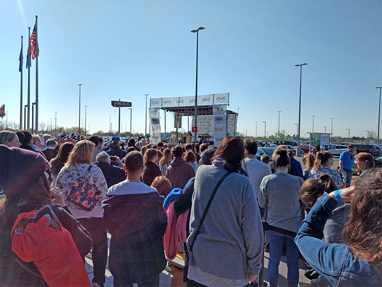 We Went To The Oak Creek Ikea Opening At 5 A M A Minute By