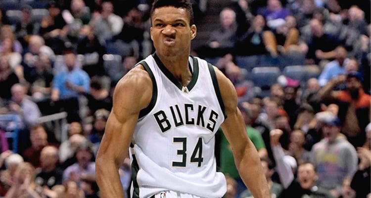 Giannis Antetokounmpo (back) has X-rays come back clear - Giannis