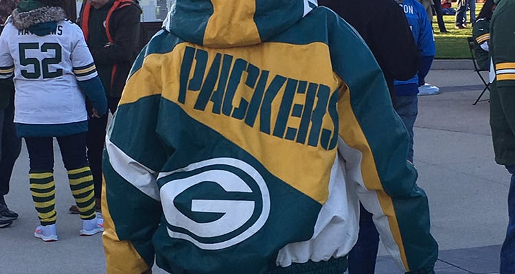 A conversation about Green Bay garments with the founder of the  @PackersJackets Twitter account