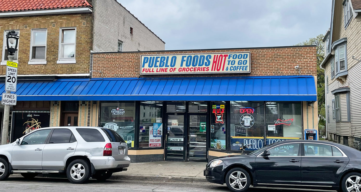 Pueblo Foods and its hot deli reigns supreme on Holton Street