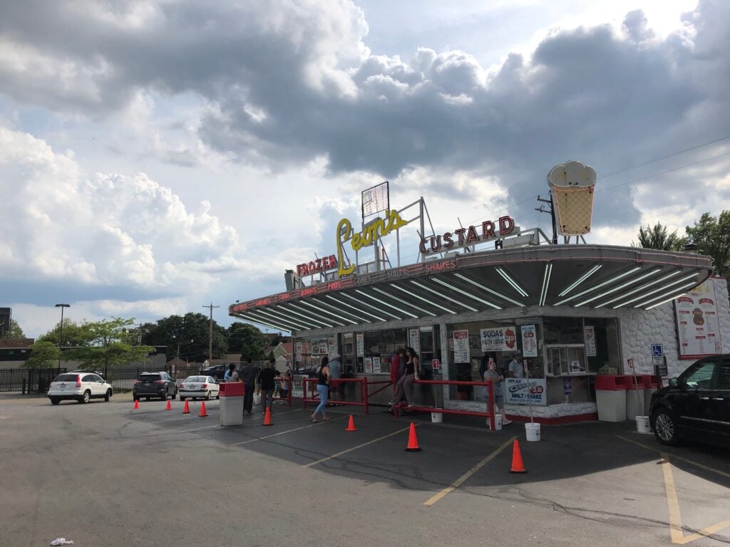 Comparing Leon’s Frozen Custard in Milwaukee and Leon’s Frozen Custard ...