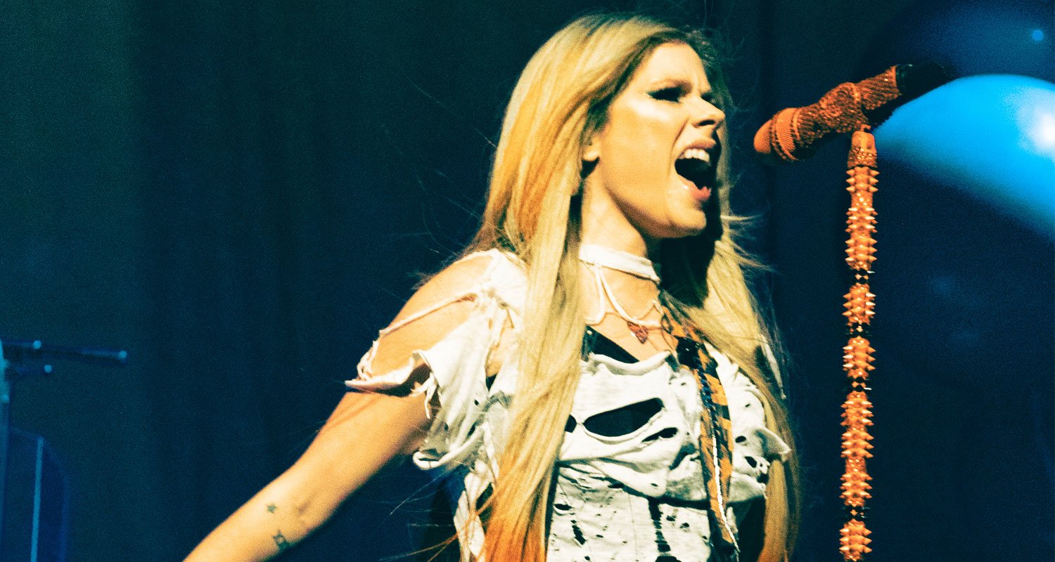 Avril Lavigne will bring greatest hits tour to AmFam Amphitheater September  9