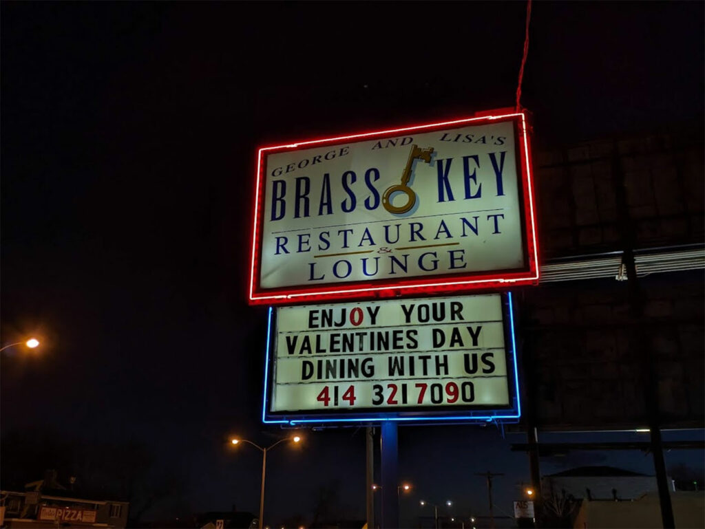Milwaukee’s Brass Key Restaurant & Lounge has lowkey fish fry