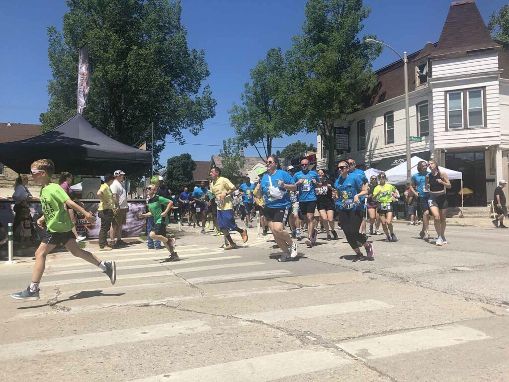 Scenes from Locust Street Festival 2024 Milwaukee Record