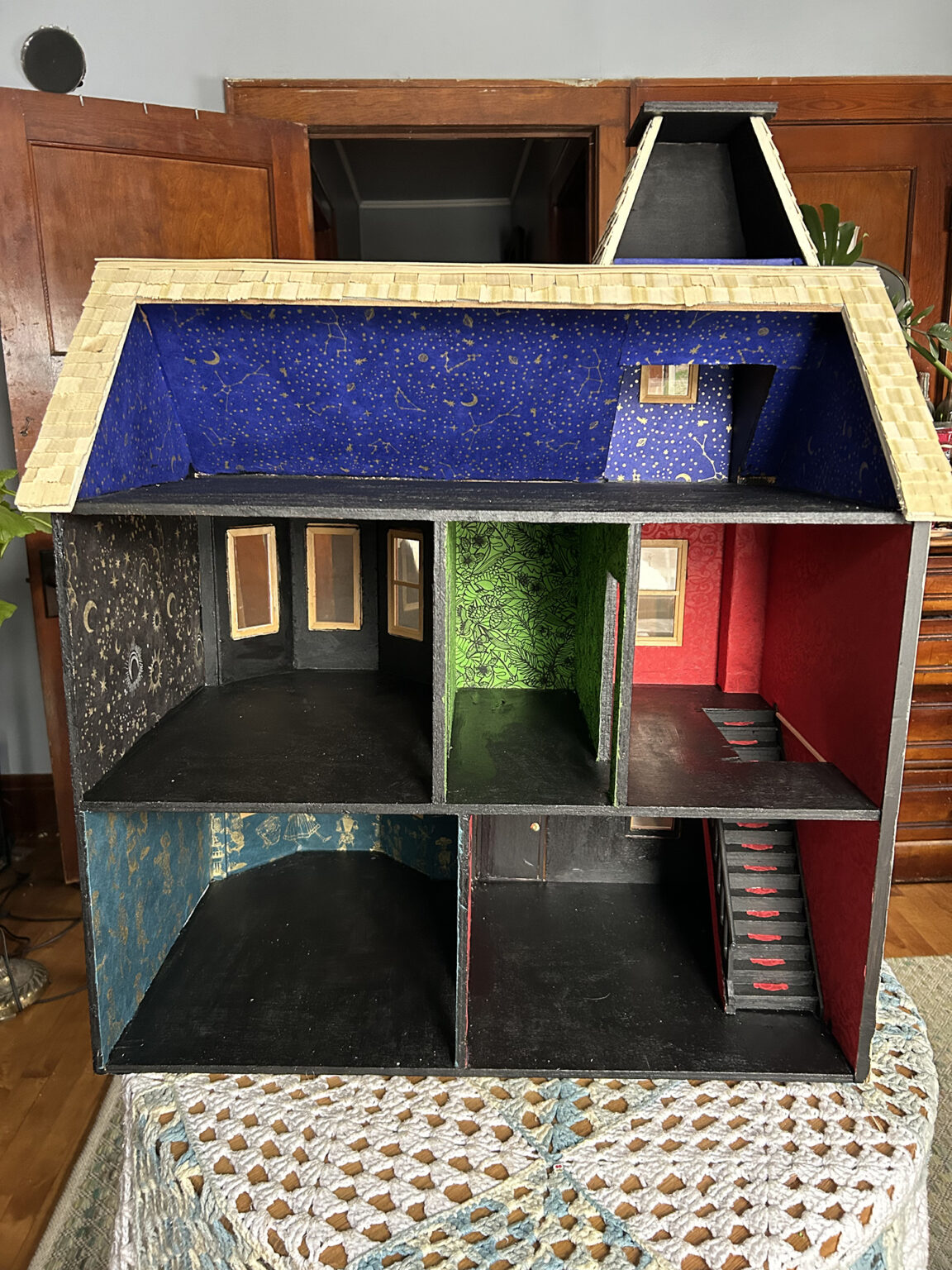 How a curbside dollhouse renovation helped subside holiday loneliness ...