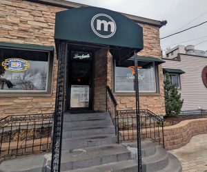 Exterior of Matty's Bar & Grille in New Berlin