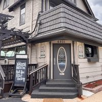 Sunday Sauce: Riding solo into old-school comfort at Balistreri’s Bluemound Inn