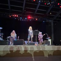Kim Gordon plays ‘Play Me’ to small but appreciative Summerfest crowd