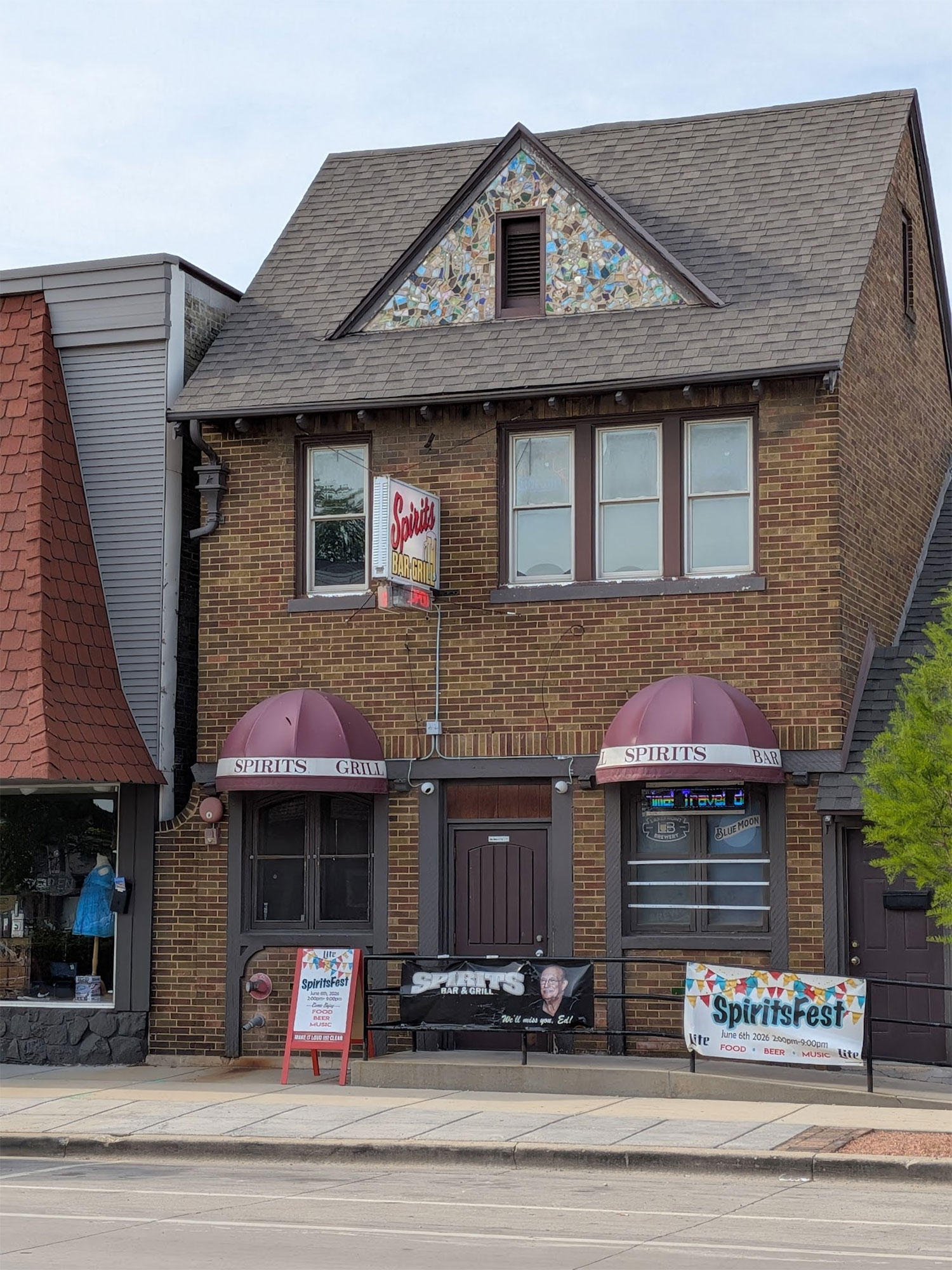 Exterior of Spirits Bar & Grill in South Milwaukee
