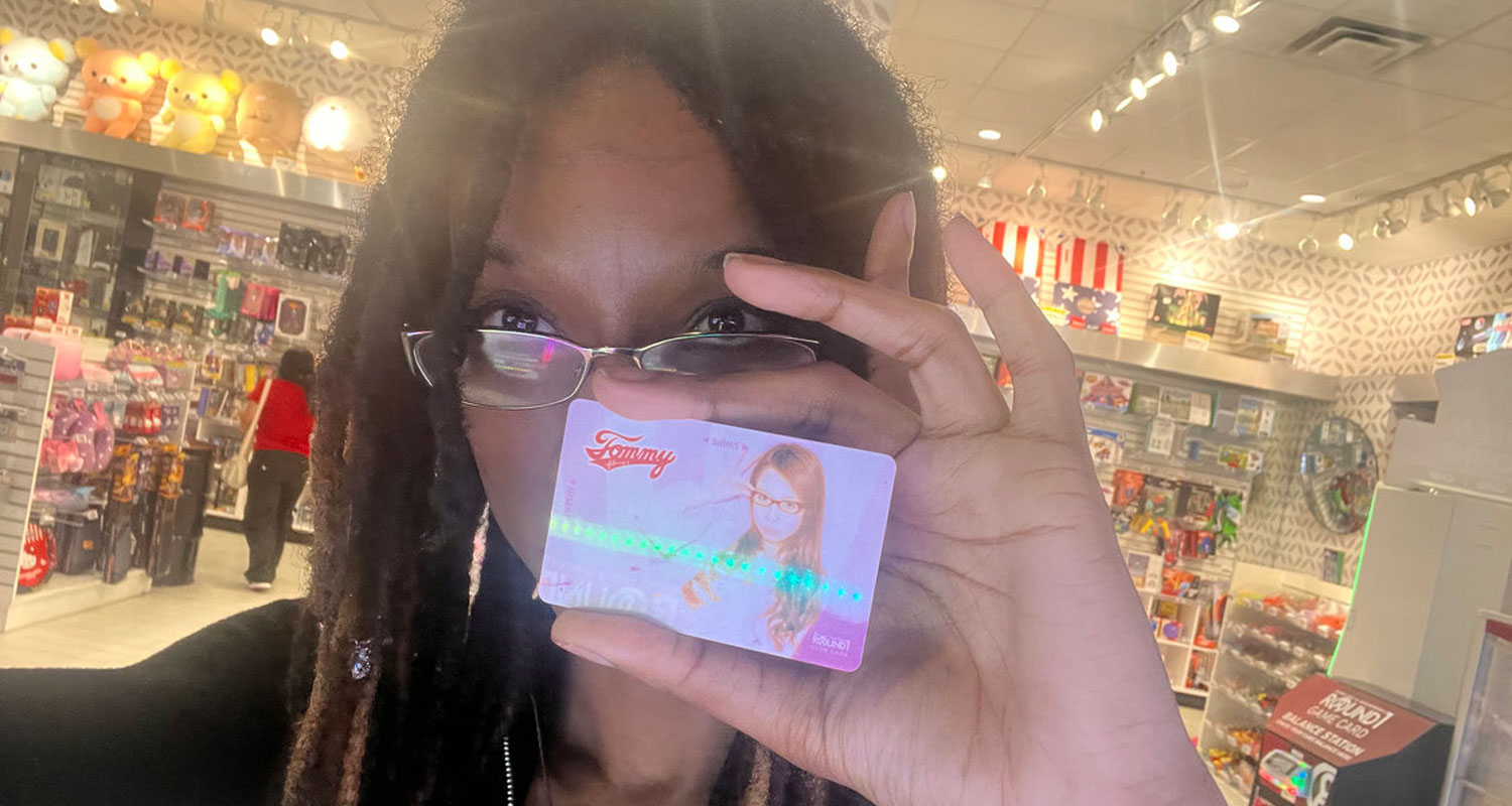 Be3e's debut record ‘NIGHTLIGHT' is a maximalist hip-hop hyperpop fever dream