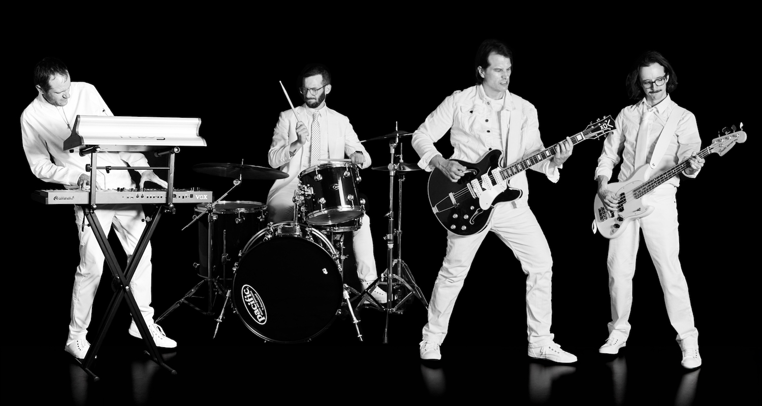 Gear up for Fuzzysurf's ‘Black Licorice' and stream “Nobody's Fool”