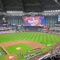 Report from the World Series: The vital importance of high-fiving total strangers